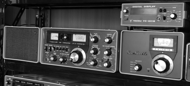 ���d�F���� YAESU FT-101ES